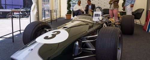 Getaway Car of the 1963 Great Train Robbery in the UK Stolen