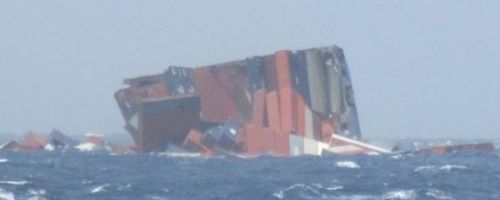 Incident Involving the Containership MOL Comfort - Aft part sinks